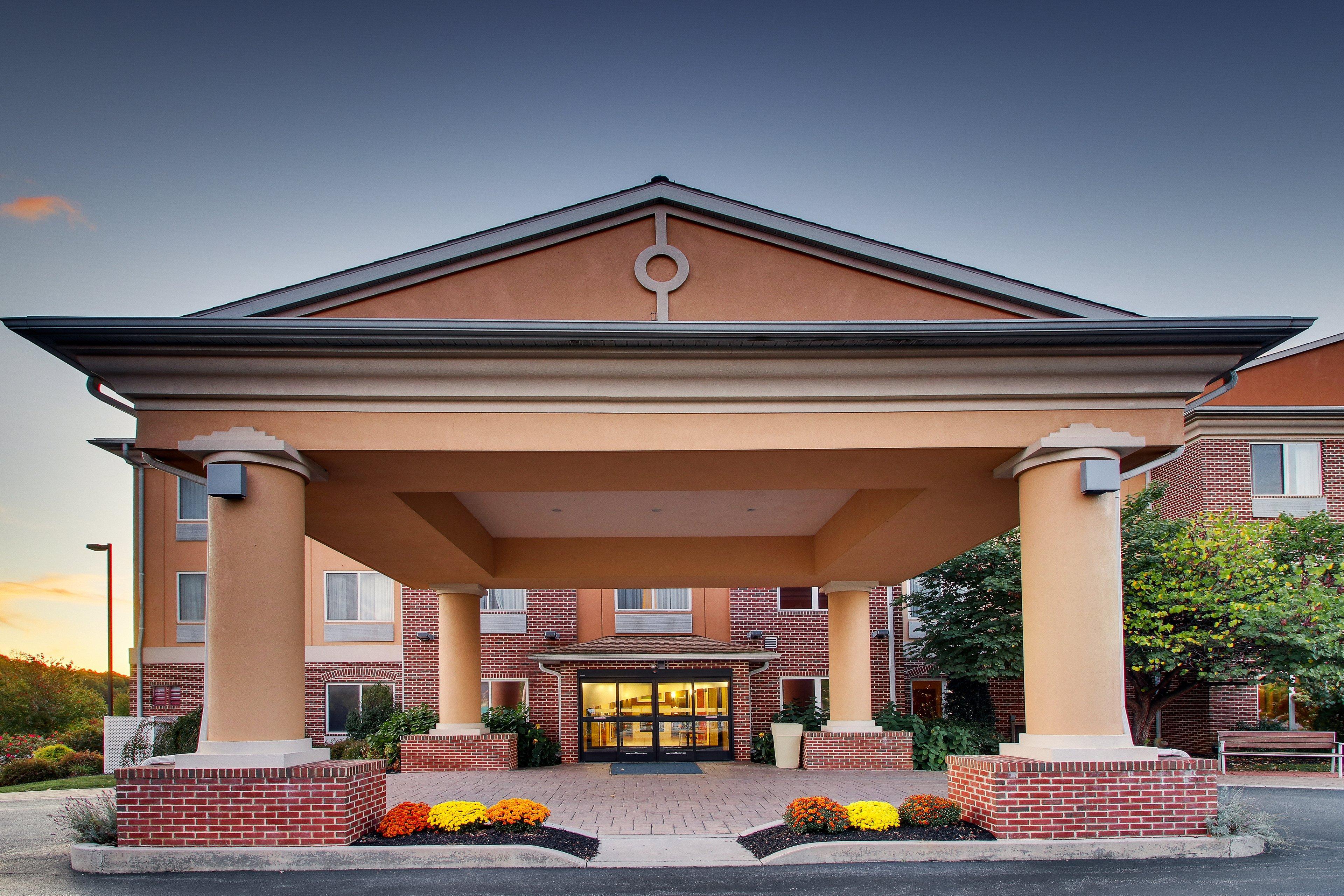 Holiday Inn Express Hotel & Suites Lancaster-Lititz By Ihg Eksteriør billede